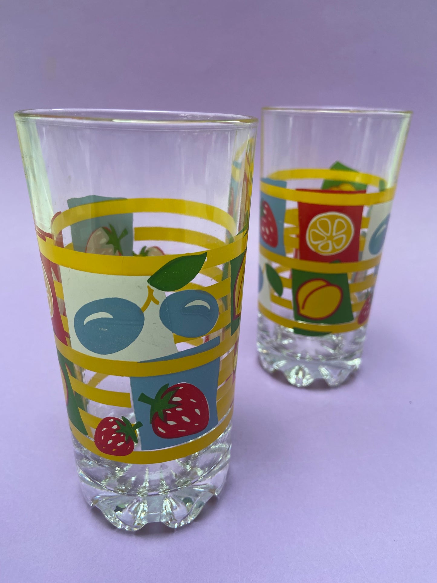 Set of 2 juice glasses with FRUITS motif