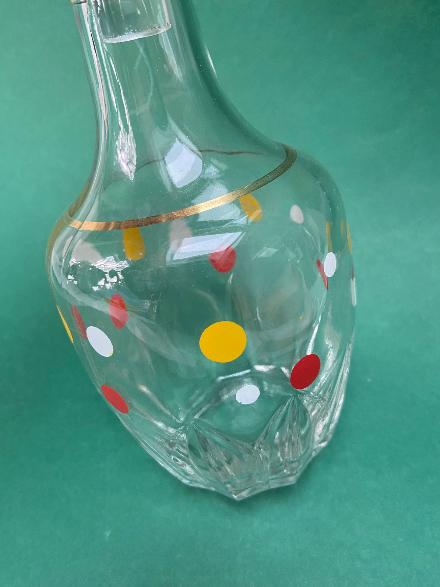 Carafe en verre à pois ROUGE/JAUNE/BLANC