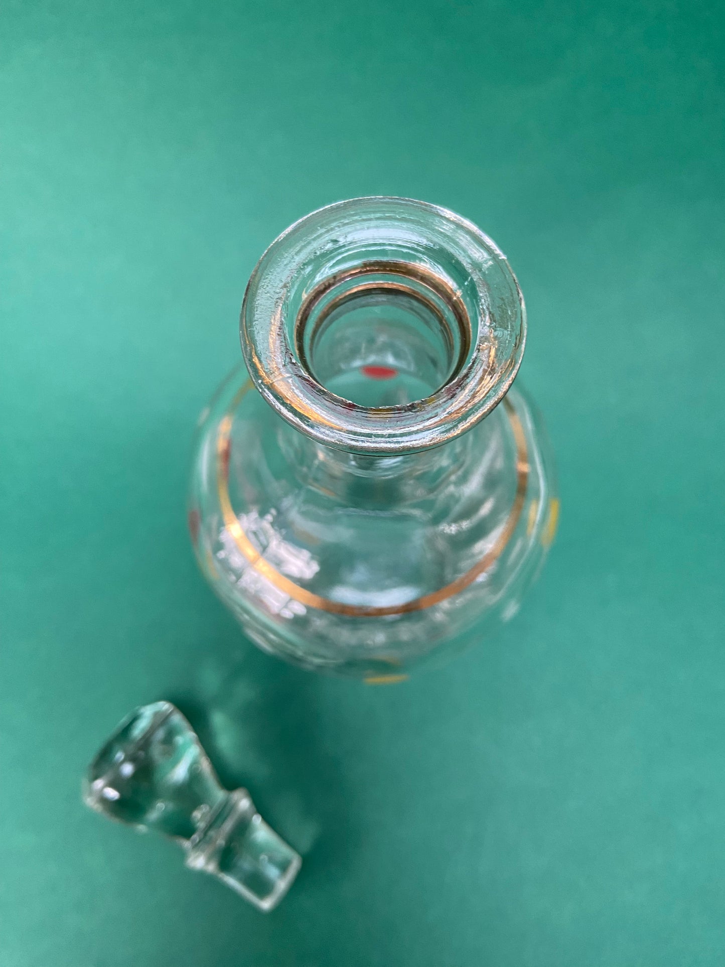 Carafe en verre à pois ROUGE/JAUNE/BLANC