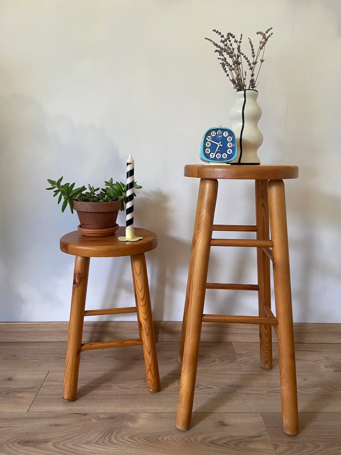 Pine stool/plant stand