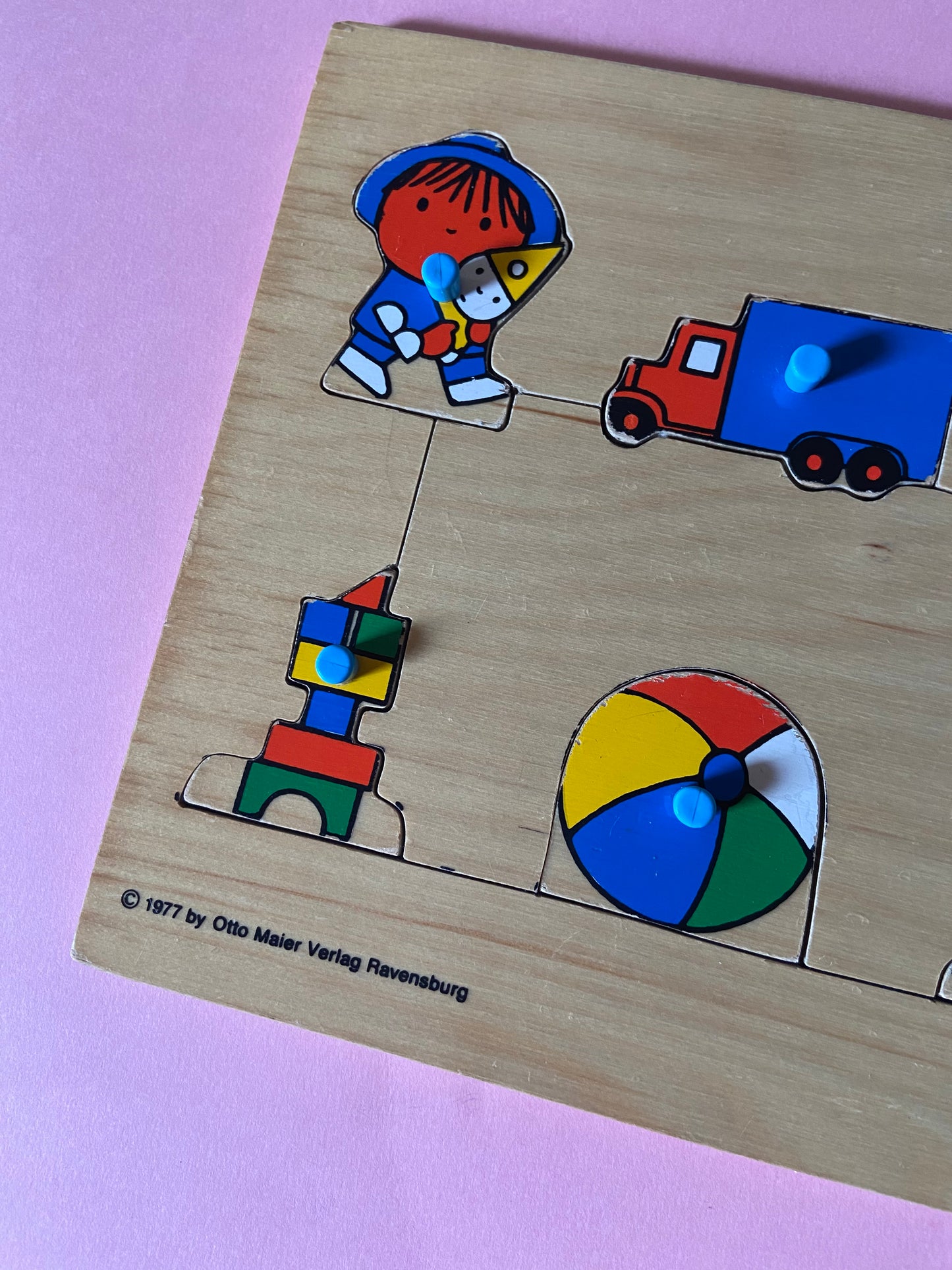 RAVENSBURGER 1977 baby wooden puzzle