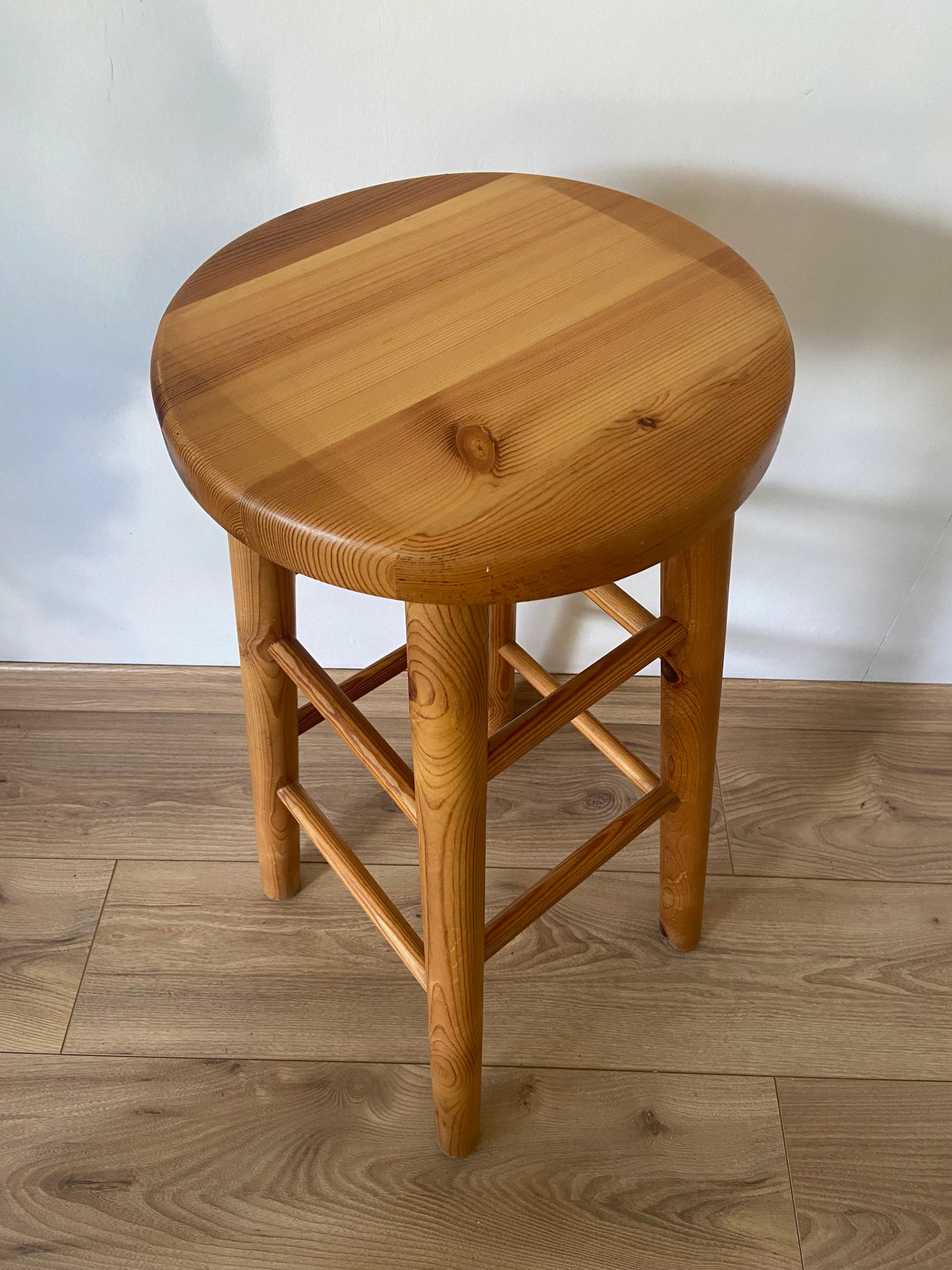 PIN high stool / pedestal table