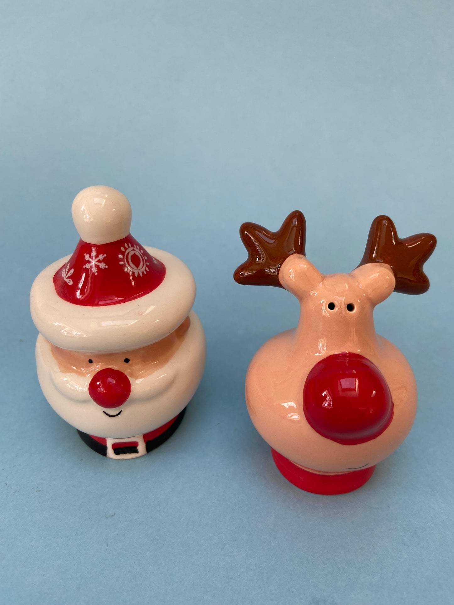 CHRISTMAS Salt and Pepper Shaker Duo