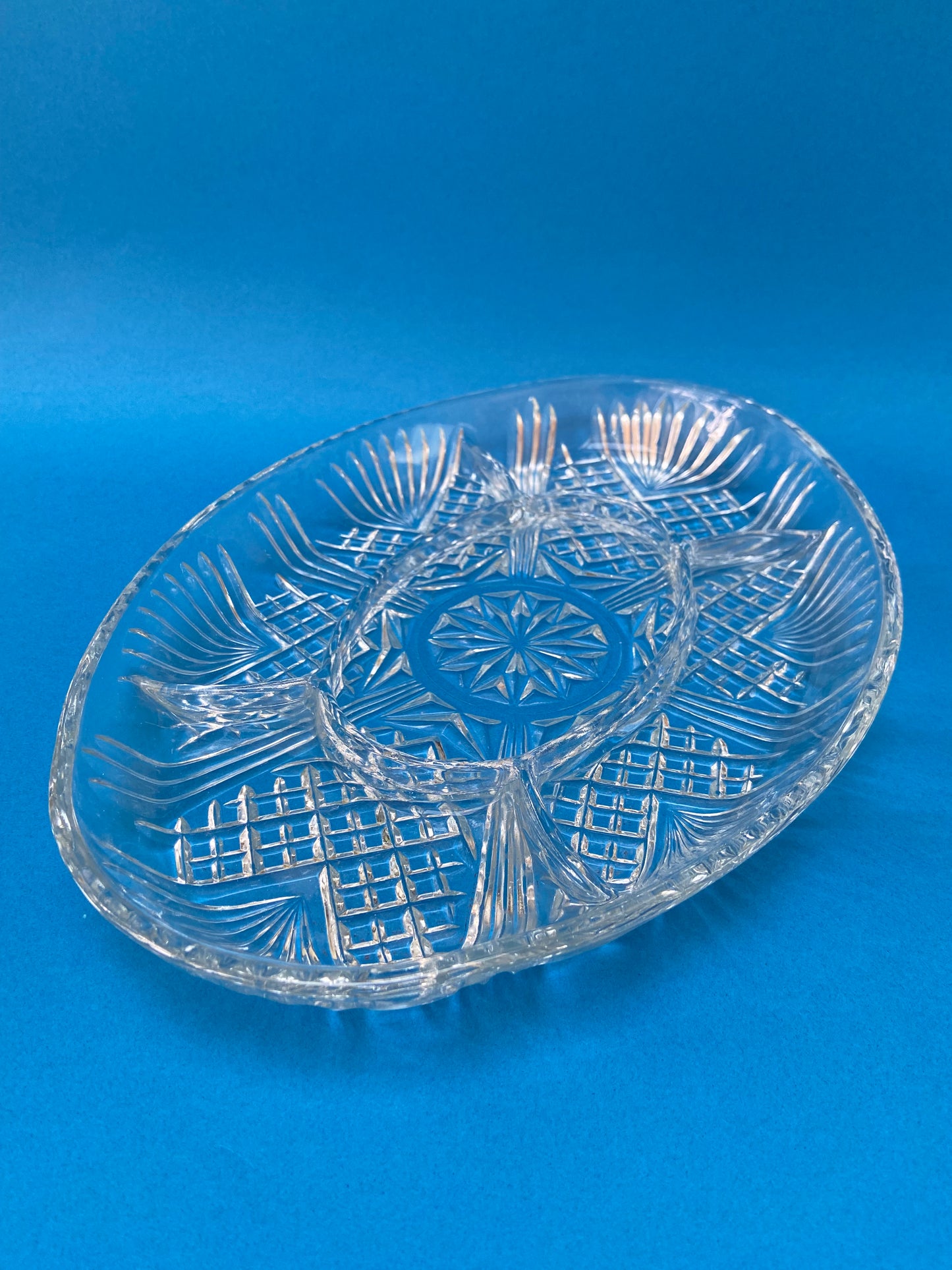 Chiseled glass serving dish with 5 compartments