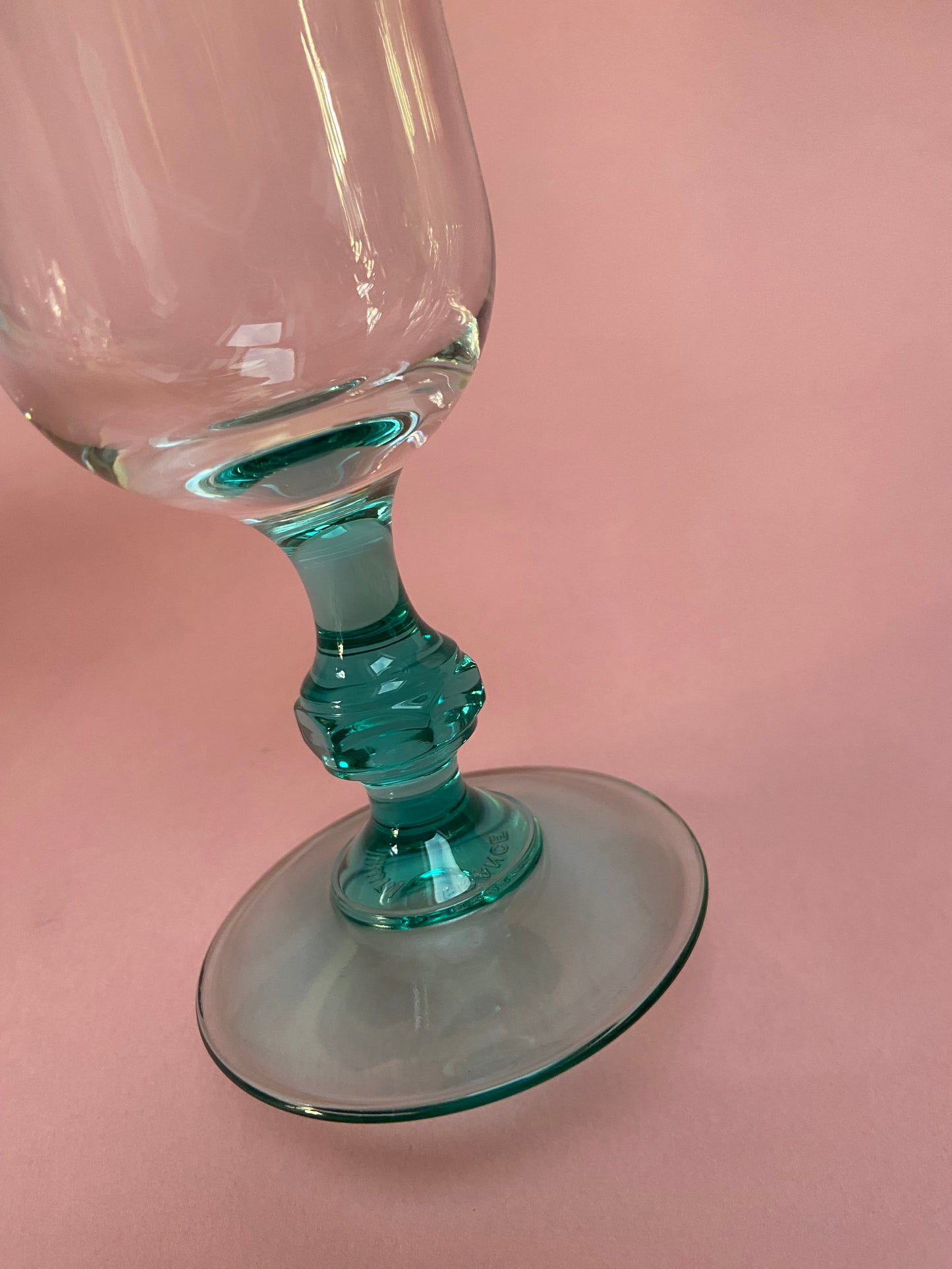 Verre à pied LUMINARC pied turquoise