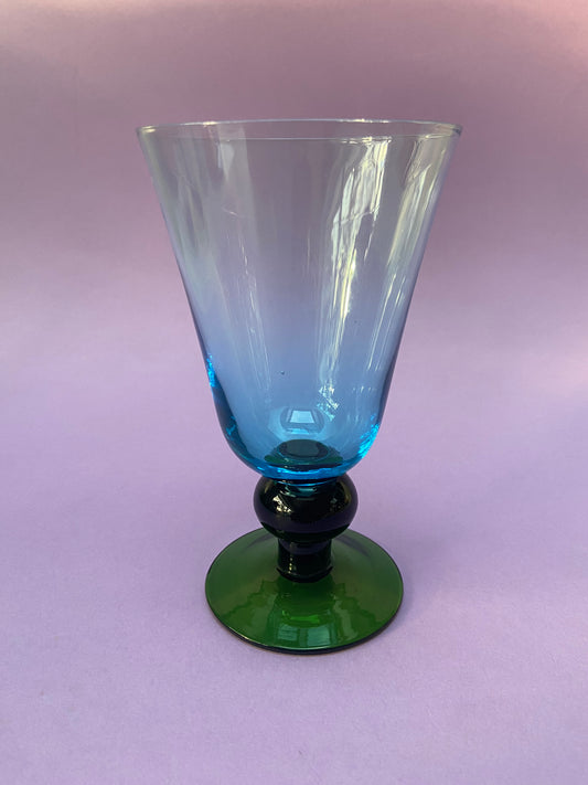 GREEN/BLUE standing cup