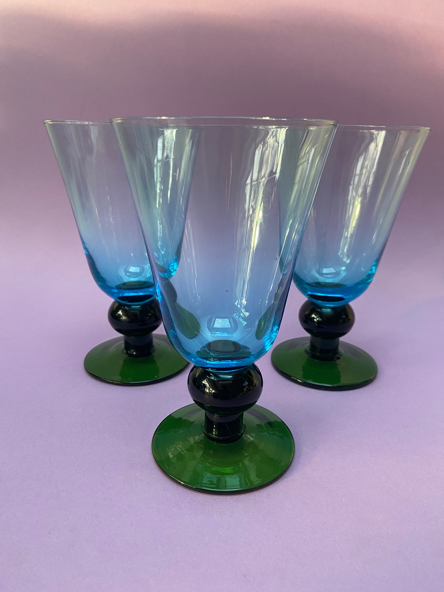 GREEN/BLUE standing cup