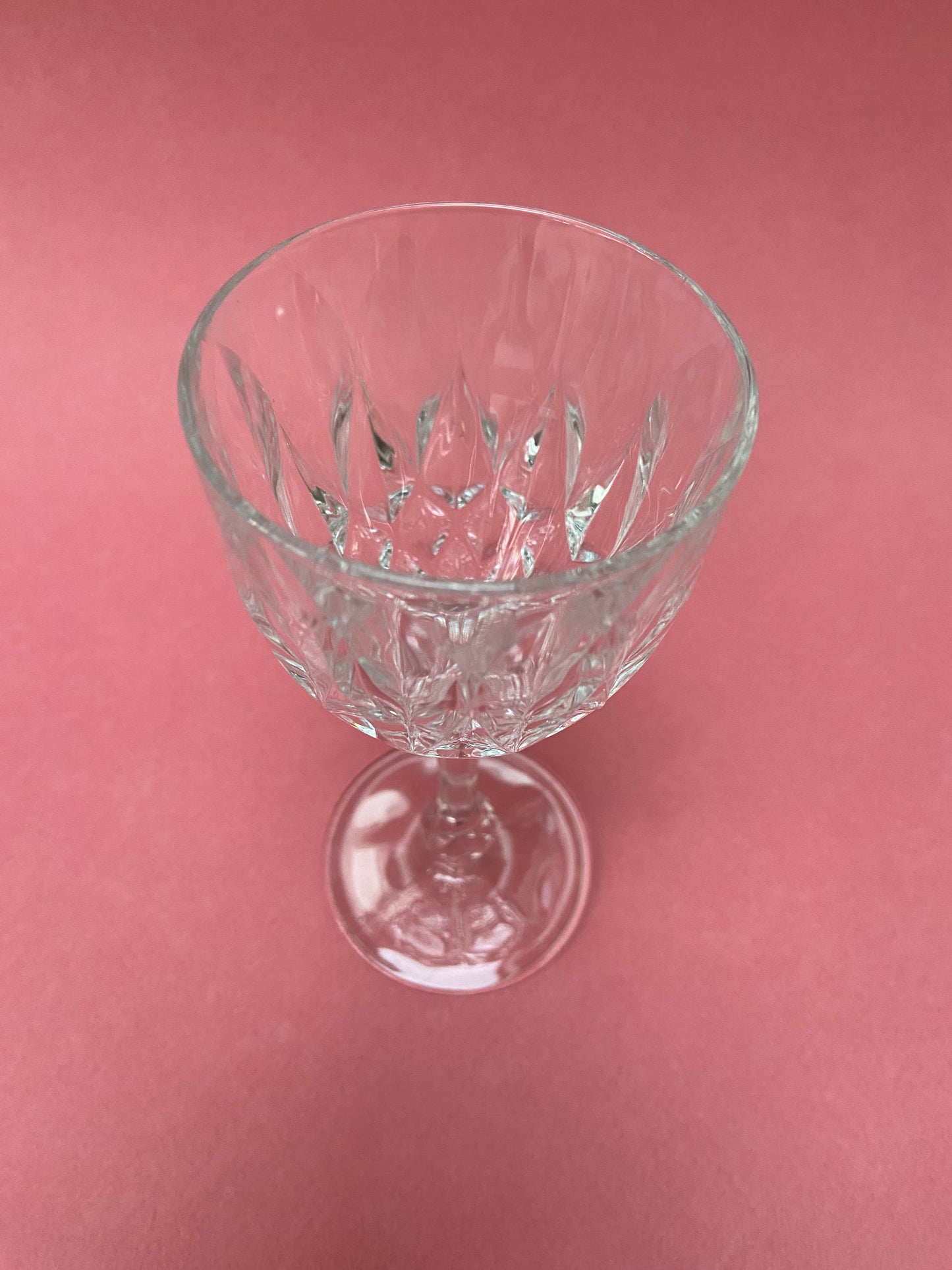 Wine glass chiseled glass