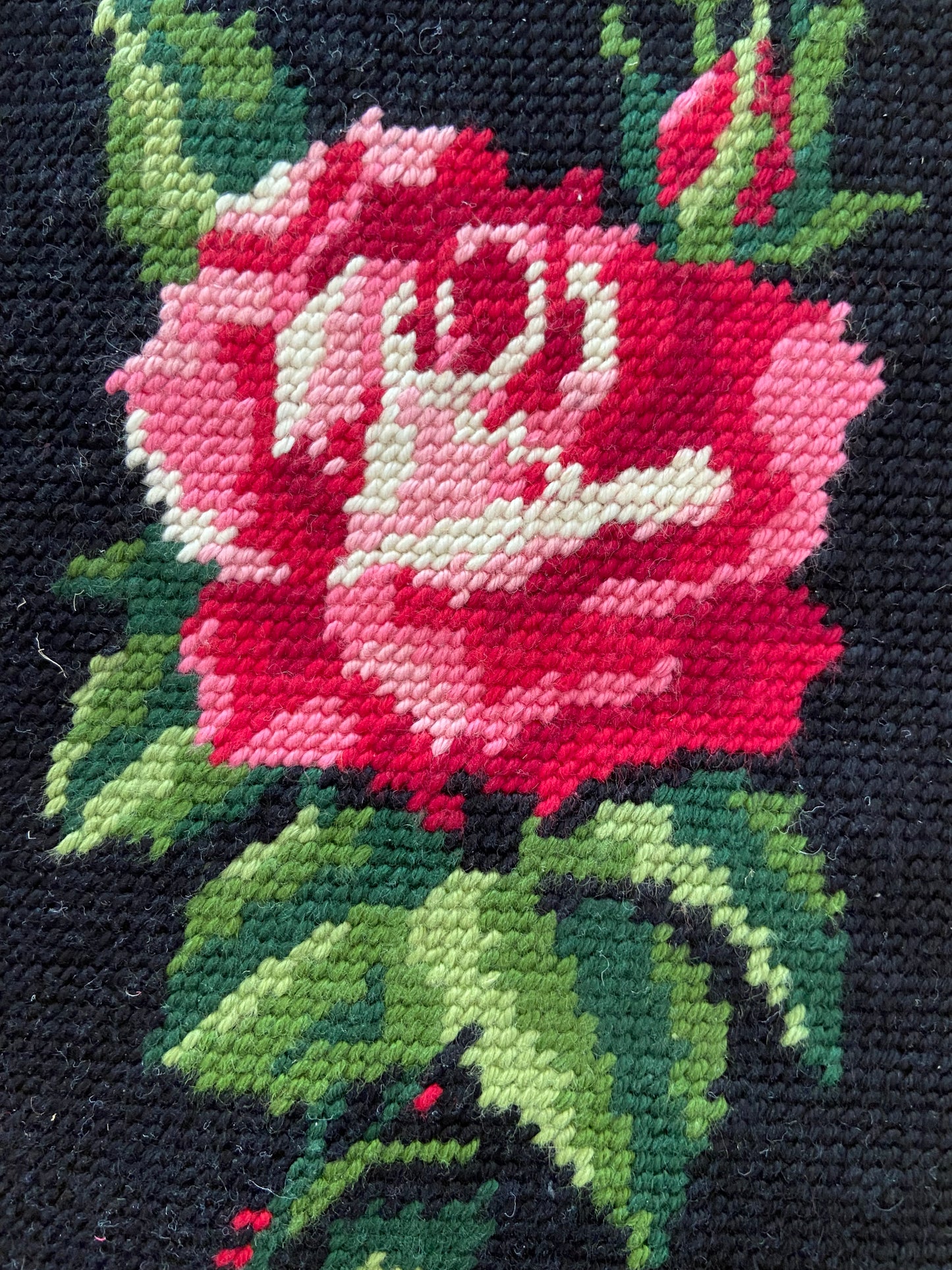 Petit canevas motif ROSE