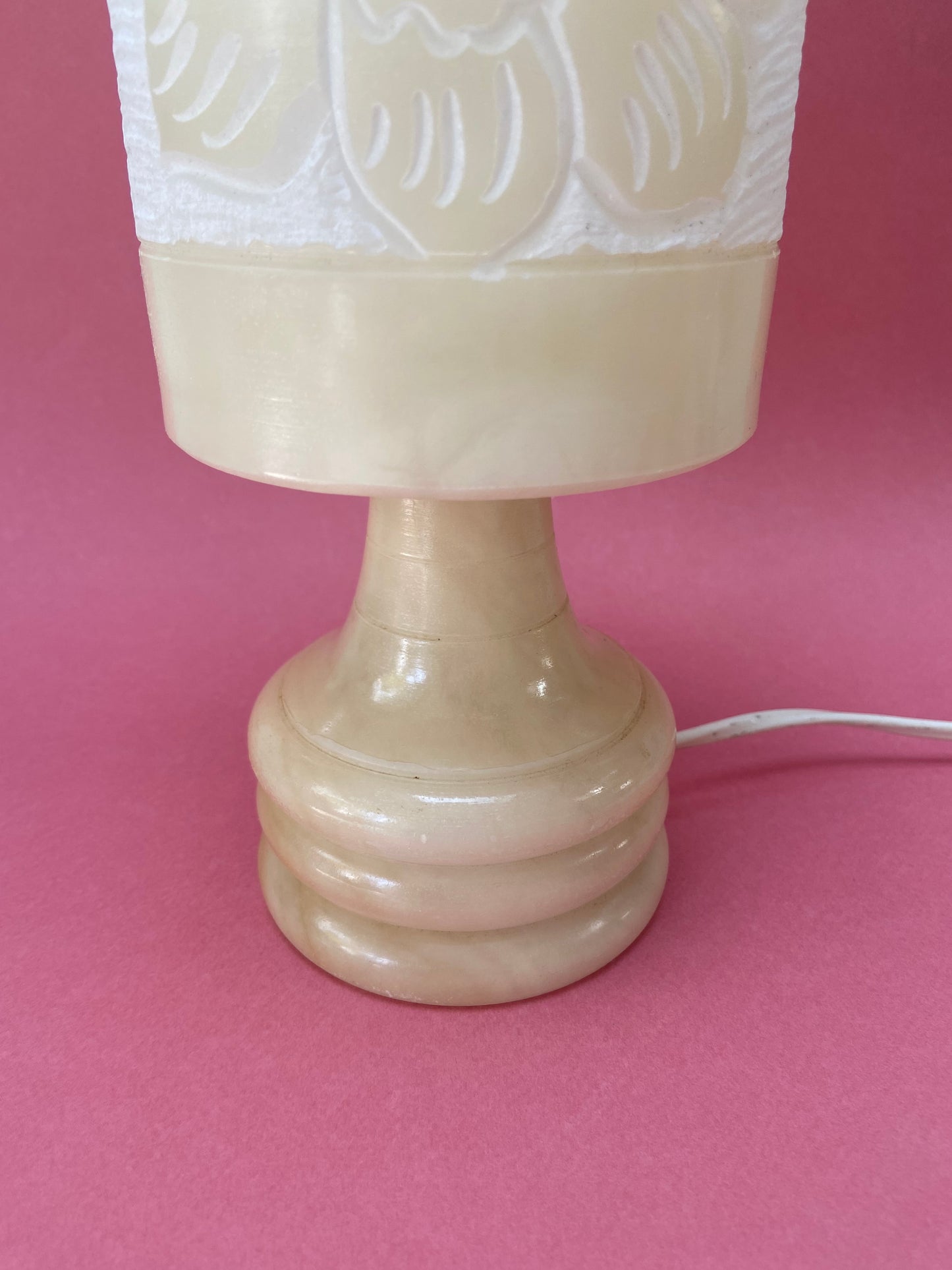 Petite lampe Albâtre motif floral