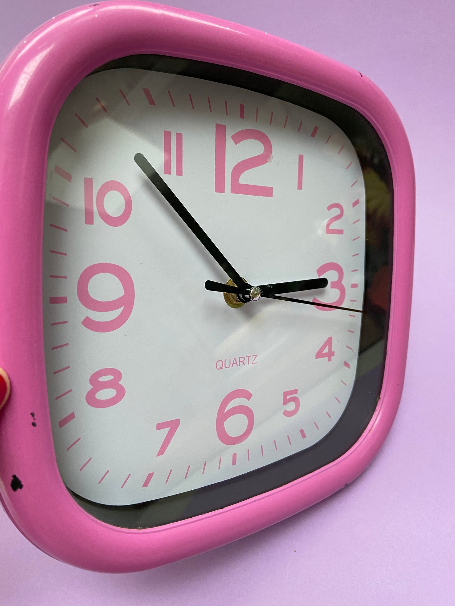 PINK Quartz plastic clock